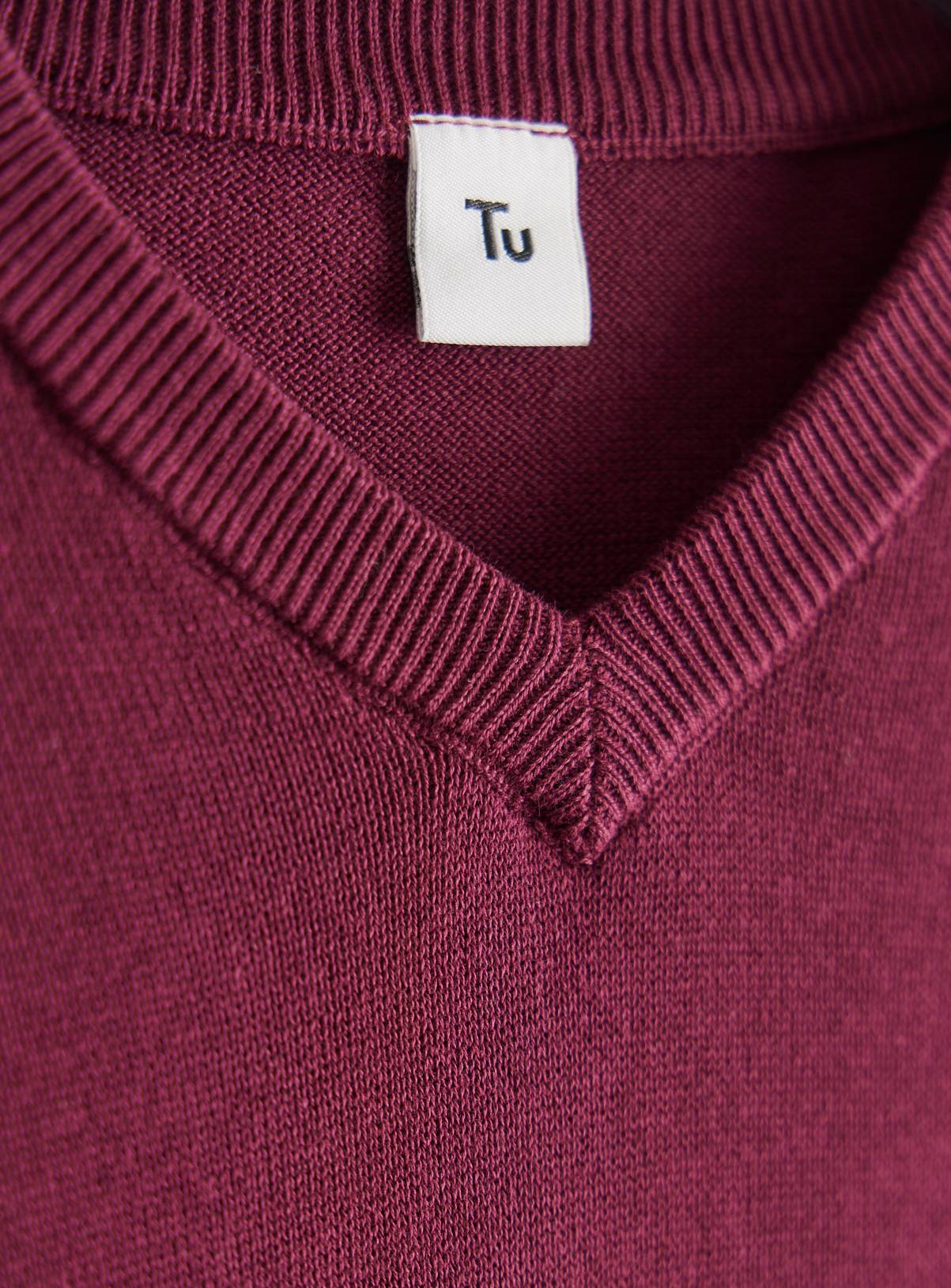 2 Pack Unisex Dark Red V Neck Jumpers 7 years - Image 2